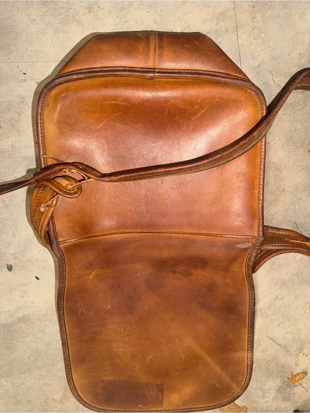 Vintage Coach brown tan leather purse